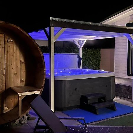 Chalet Buutengeweun, Met Luxe Jacuzzi En Tonsauna Sint-Annaland Exterior foto