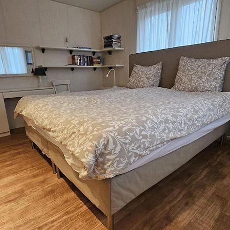 Chalet Buutengeweun, Met Luxe Jacuzzi En Tonsauna Sint-Annaland Exterior foto
