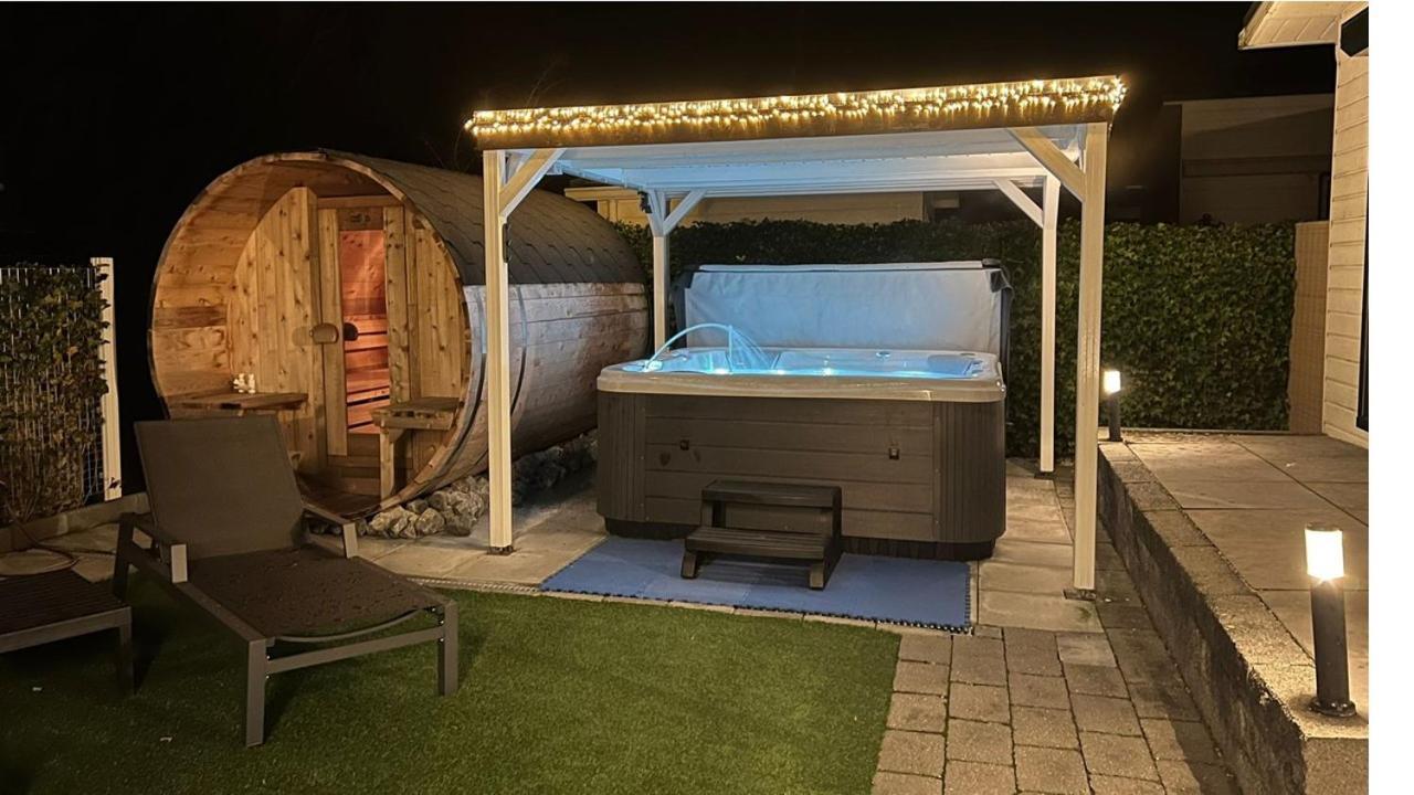 Chalet Buutengeweun, Met Luxe Jacuzzi En Tonsauna Sint-Annaland Exterior foto